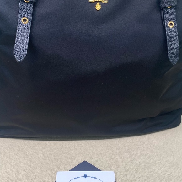 Prada tote - Picture 6 of 6